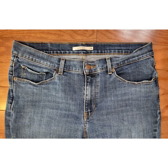 Levi's Jeans Women Size 14 Classic Boot Med Wash (Actual 34W X 30L) - Picture 3 of 14